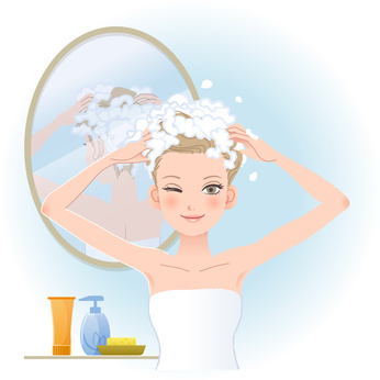 女性 洗髪 Pretty woman soaping her head